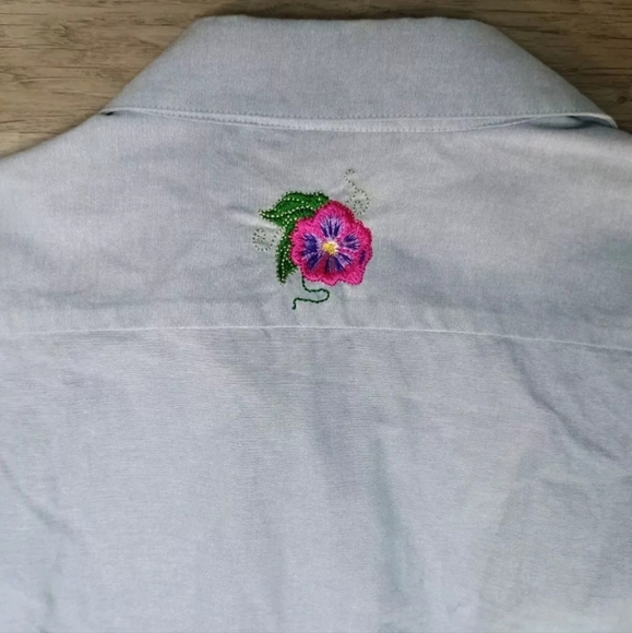The Quacker Factory chambray Button Down Long Sleeve floral chambray Size S - Picture 6 of 6